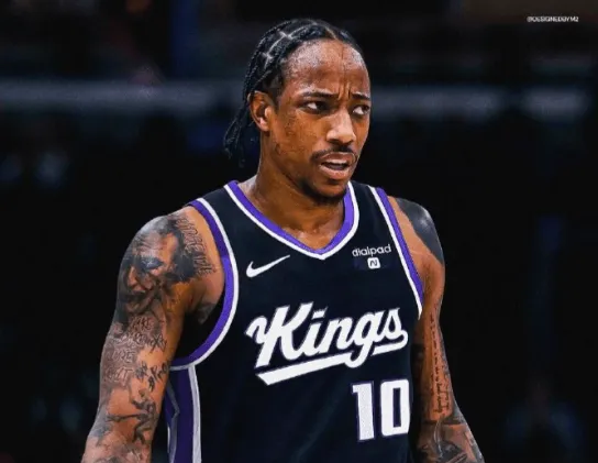 kaiyun.com-德罗赞全场13投6中，罚球5中4得到17分2篮板4助攻1抢断