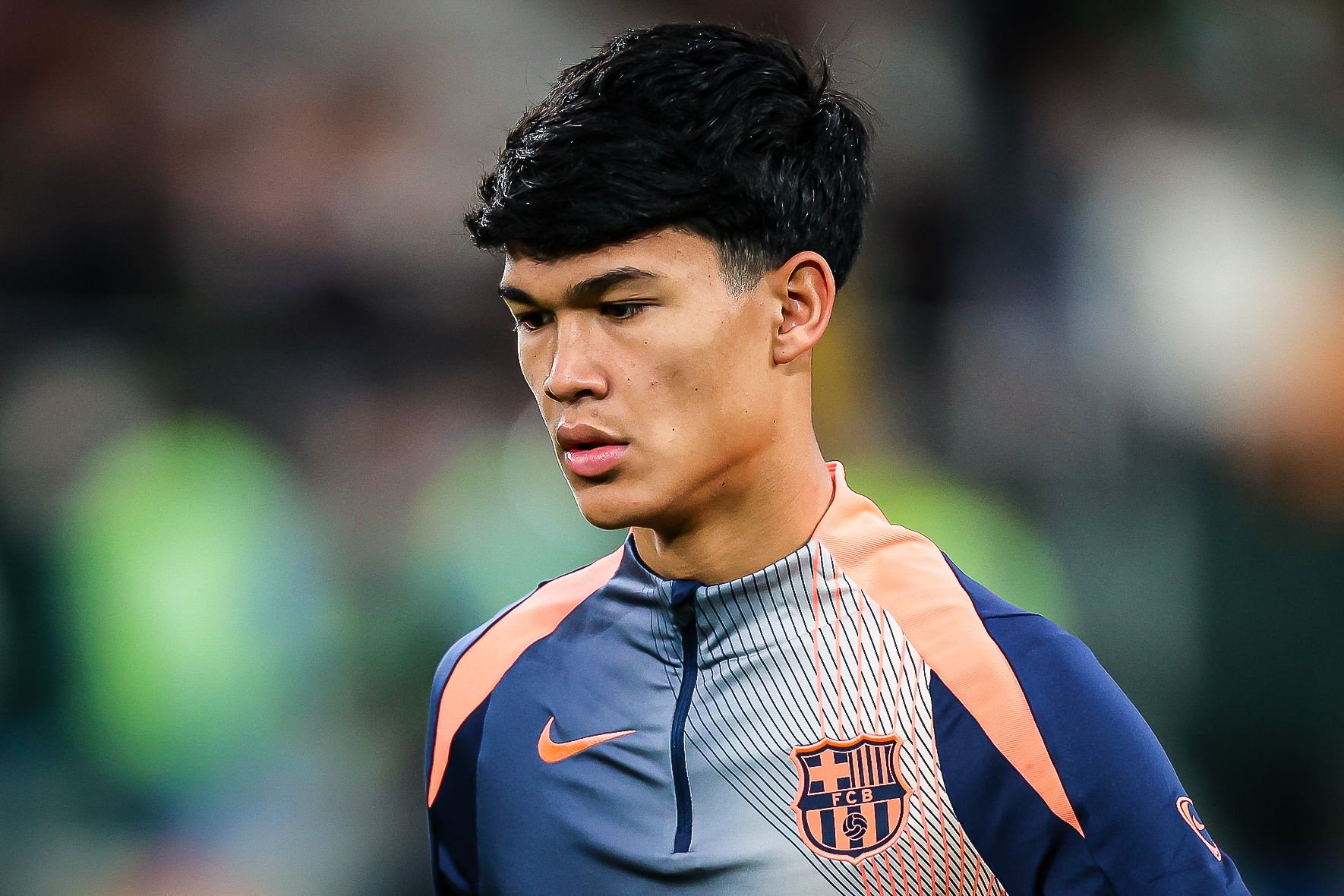 开云体育-法媒：巴黎想以普通转会方式签德罗避税，巴萨要价可能超800万欧